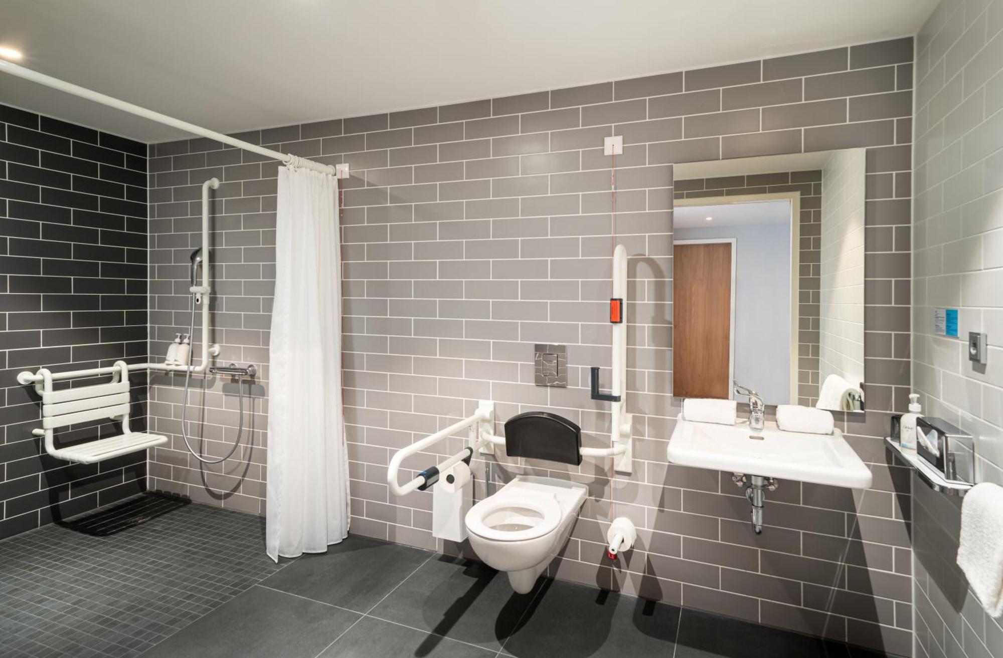 Holiday Inn Express - Rosenheim By Ihg Phòng bức ảnh
